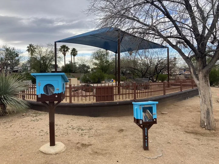 La Little Free Library (minibiblioteca gratuita) en el Pocket Park de Miramonte